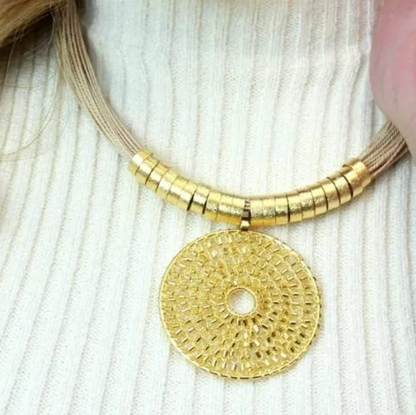 Collar Reina Victoria